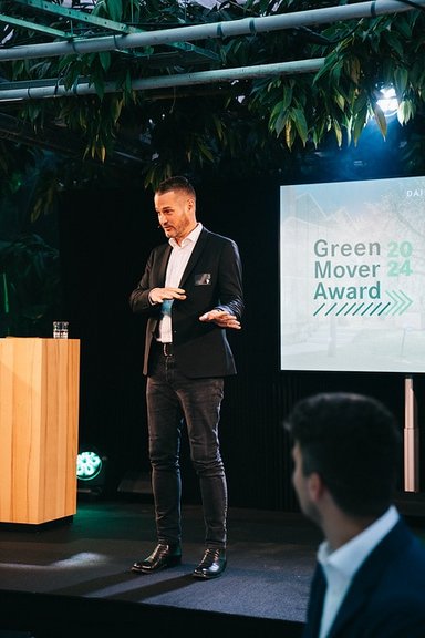 Special commitment to the environment honored: Daimler Truck for the first time presents the “Green Mover Award”