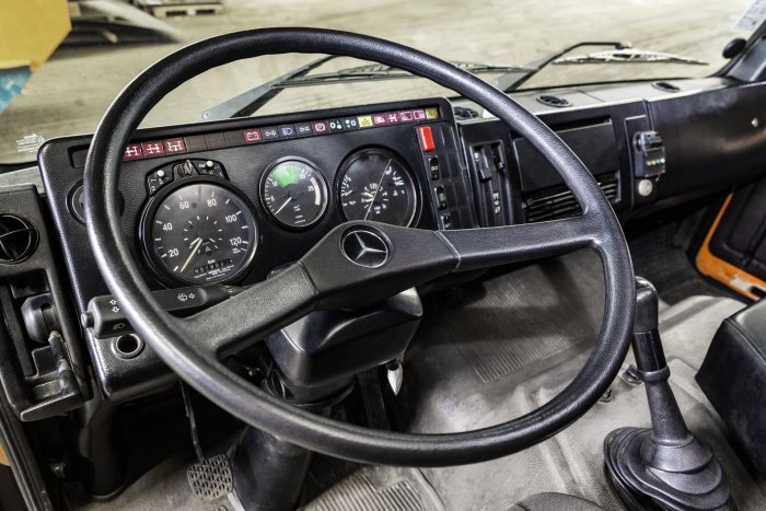 Mercedes Benz Trucks Auf Der Retro Classics Historische