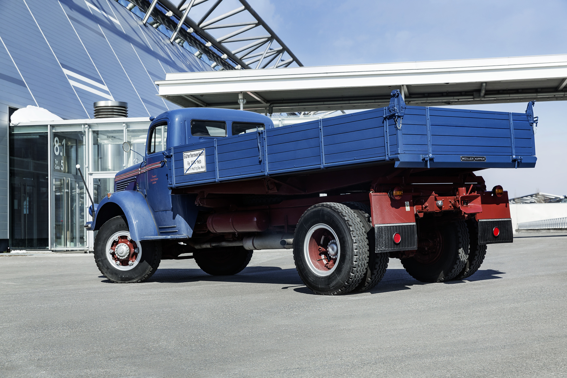 Mercedes Benz Trucks Auf Der Retro Classics Historische