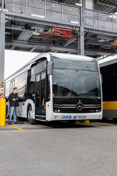 Electric Bus Champion 2024: the all-electric Mercedes Benz eCitaro wins prestigious electric bus comparison test for the second time in a row