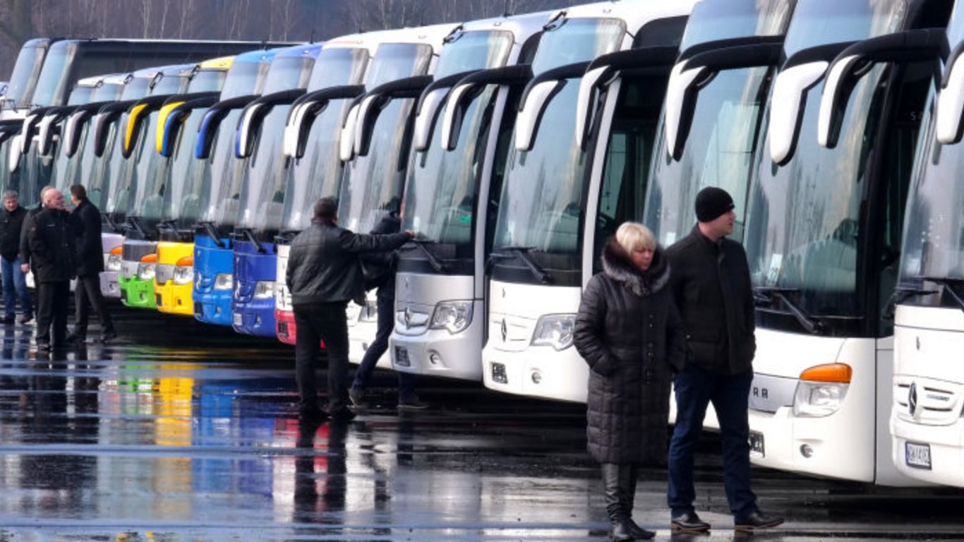 Fünf Jahre Gebrauchtbusmarke BusStore: Noch Internationaler, Noch Mehr ...