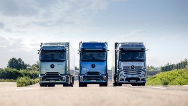 The battery-electric Mercedes-Benz eActros 600 long-haul truck, the new Actros L with ProCabin and the Mercedes-Benz GenH2 Truck