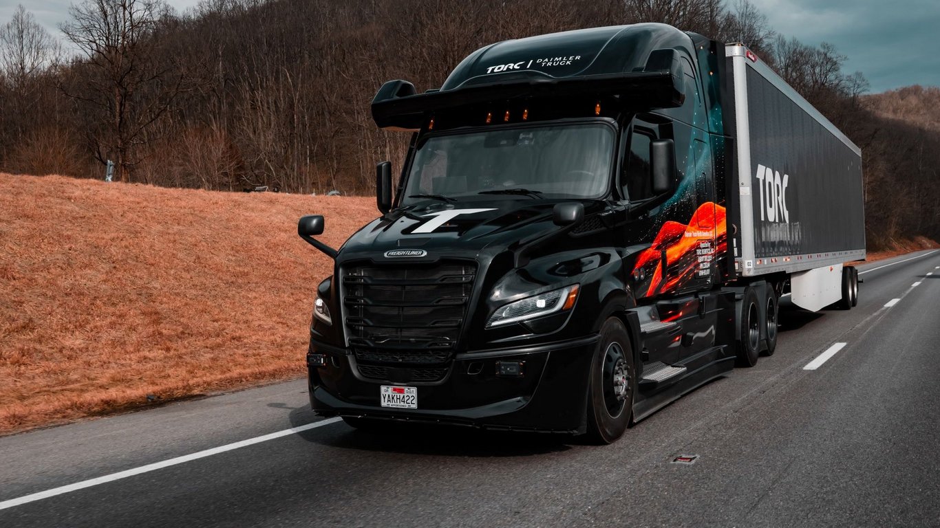 Autonomous Freightliner Cascadia Truck