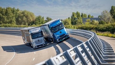 Der batterie-elektrische Mercedes-Benz eActros 600 Fernverkehrs-Lkw und der Mercedes-Benz GenH2 Truck