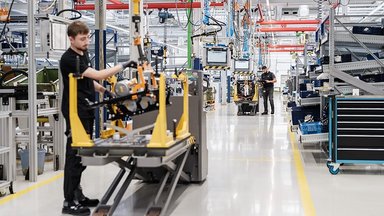 Production start for central eActros 600 component at the Mannheim plant: the front box