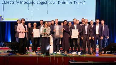 Daimler Truck gewinnt VDA-Logistik-Award 2025:  Erster Platz für Projekt „Electrify Inbound Logistics“