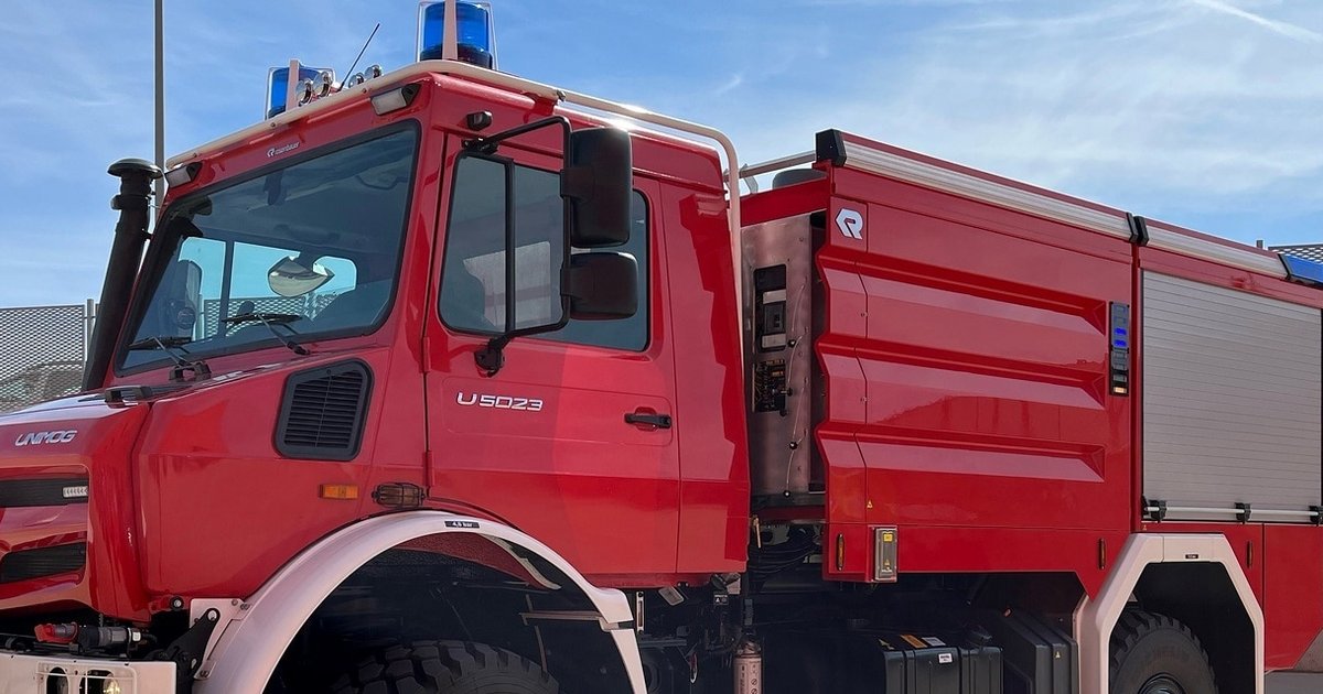 Mercedes Benz Special Trucks Stellt Einen Unimog U 5023 Zur Waldbrandbekämpfung Auf Der 6839