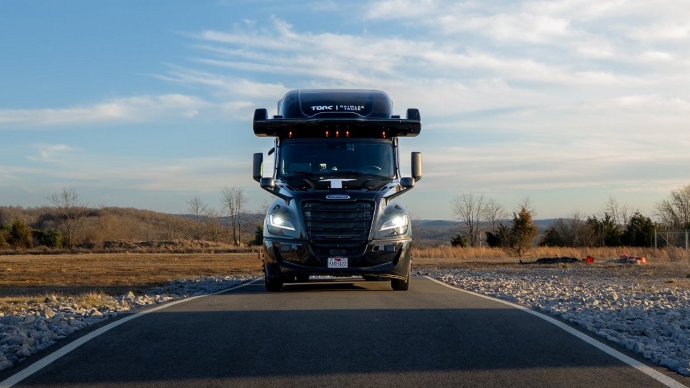 Autonomous Freightliner Cascadia Truck