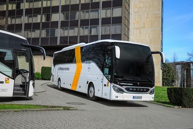 Neue Setra Lufthansa Expressbusse