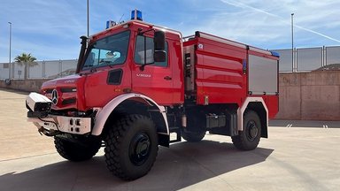 Mercedes-Benz Special Trucks to exhibit a Unimog U 5023 -  used for combating wildfires - at the Rettmobil in Fulda