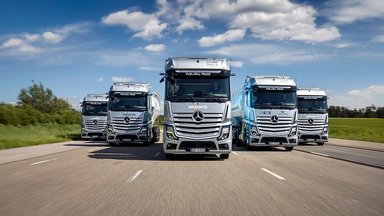 Brennstoffzellen-Lkw im Logistikeinsatz: Start der kundennahen Erprobungen von Mercedes-Benz GenH2 Trucks