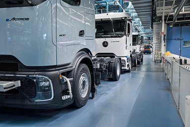 Daimler Truck feiert Serienstart des Mercedes-Benz eActros 600 für den Fernverkehr in Wörth