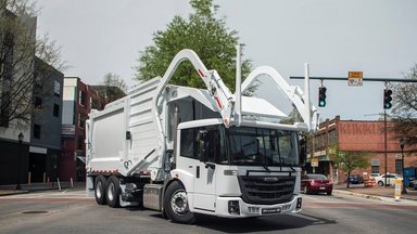 The American brother: Daimler Trucks brings the Freightliner EconicSD to North America