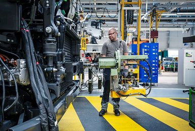 Daimler Truck feiert Serienstart des Mercedes-Benz eActros 600 für den Fernverkehr in Wörth