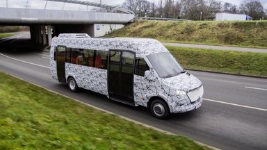 Mercedes-Benz minibus: New Mercedes Benz minibuses take to the road: the next generation is already taking part in trials on public roads