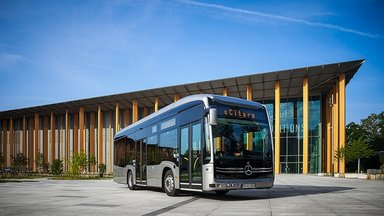 Daimler Buses präsentiert eCitaro K und eMobilitäts-Services auf der mobility move 2025 in Berlin