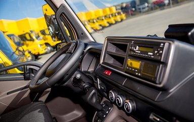 Daimler Truck Marke FUSO übergibt 22 vollelektrische eCanter an Planway Logística in Spanien