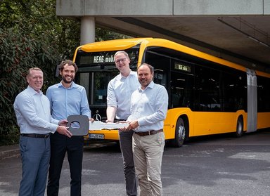 Daimler Buses supplies electric articulated buses to Darmstadt transport company HEAG mobilo