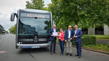 Mercedes-Benz eCitaro G erhält die Auszeichnung „Electric Bus Champion 2024“ auf der IAA Transportation