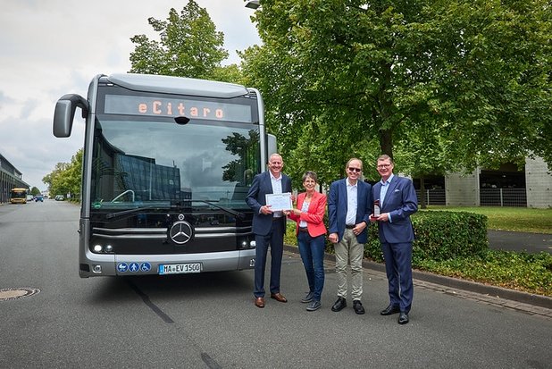 Mercedes-Benz eCitaro G erhält die Auszeichnung „Electric Bus Champion 2024“ auf der IAA Transportation