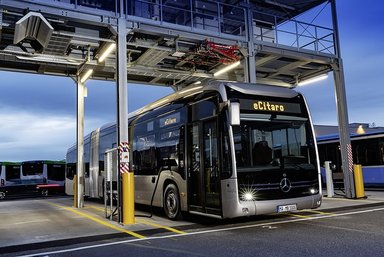 Neues Tochterunternehmen: Daimler Buses treibt Geschäft rund um schlüsselfertige E-Systeme voran 