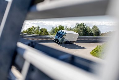 Mercedes-Benz Actros L