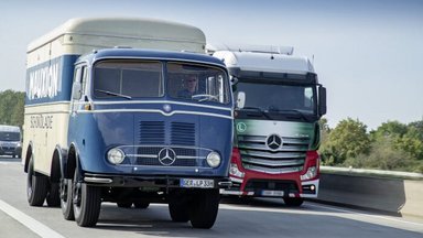 Drivers of the past century: on the road in a Mercedes-Benz LP 333 and an L 5000 