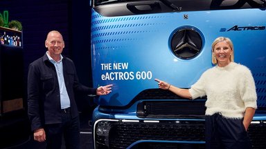 Simon Loos orders 75 Mercedes-Benz eActros 600