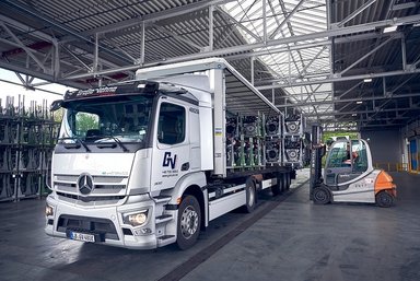 Mercedes-Benz Group AG elektrifiziert ihre Logistik zwischen Bad Cannstatt und Sindelfingen mit dem eActros