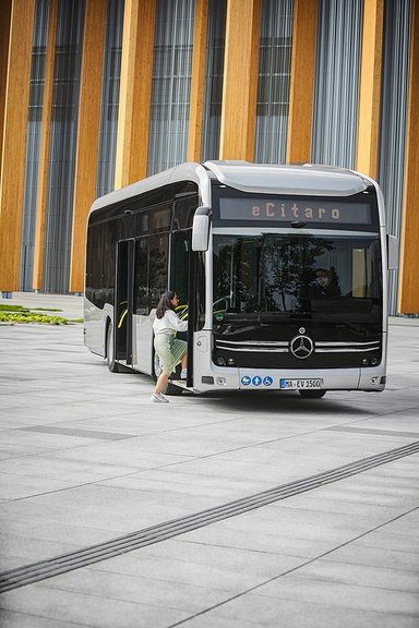 Mercedes-Benz eCitaro K