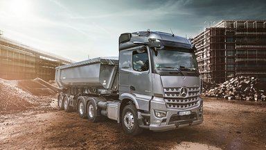 Mercedes-Benz Trucks auf der bauma 2025: Nachhaltige Fahrzeug-, Service- und Mobilitätslösungen für den Bauverkehr