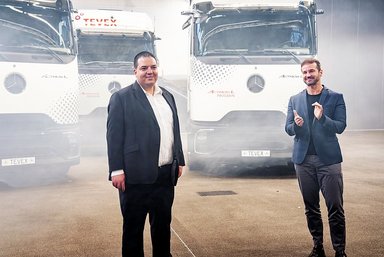 Tevex Logistics modernisiert seinen Fuhrpark mit 150 neuen Mercedes-Benz Actros L für mehr Effizienz und Sicherheit