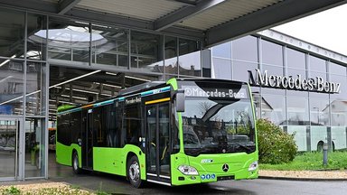 Medenbach Traffic rejuvenates fleet with 57 hybrid city buses from Mercedes-Benz 