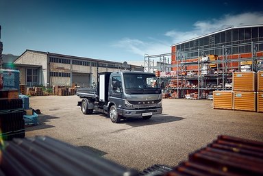 Versatility for the construction sector: Daimler truck brand FUSO is presenting three variants of the Canter at bauma 2025