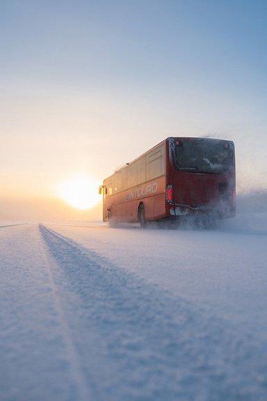 Neuer eIntouro trotzt erfolgreich Kälte, Eis und Schnee: Daimler Buses testet elektrischen Überlandbus in Finnland