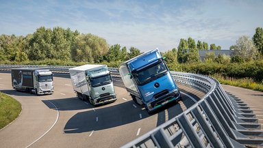 The battery-electric Mercedes-Benz eActros 600 long-haul truck, the new Actros L with ProCabin and the Mercedes-Benz GenH2 Truck