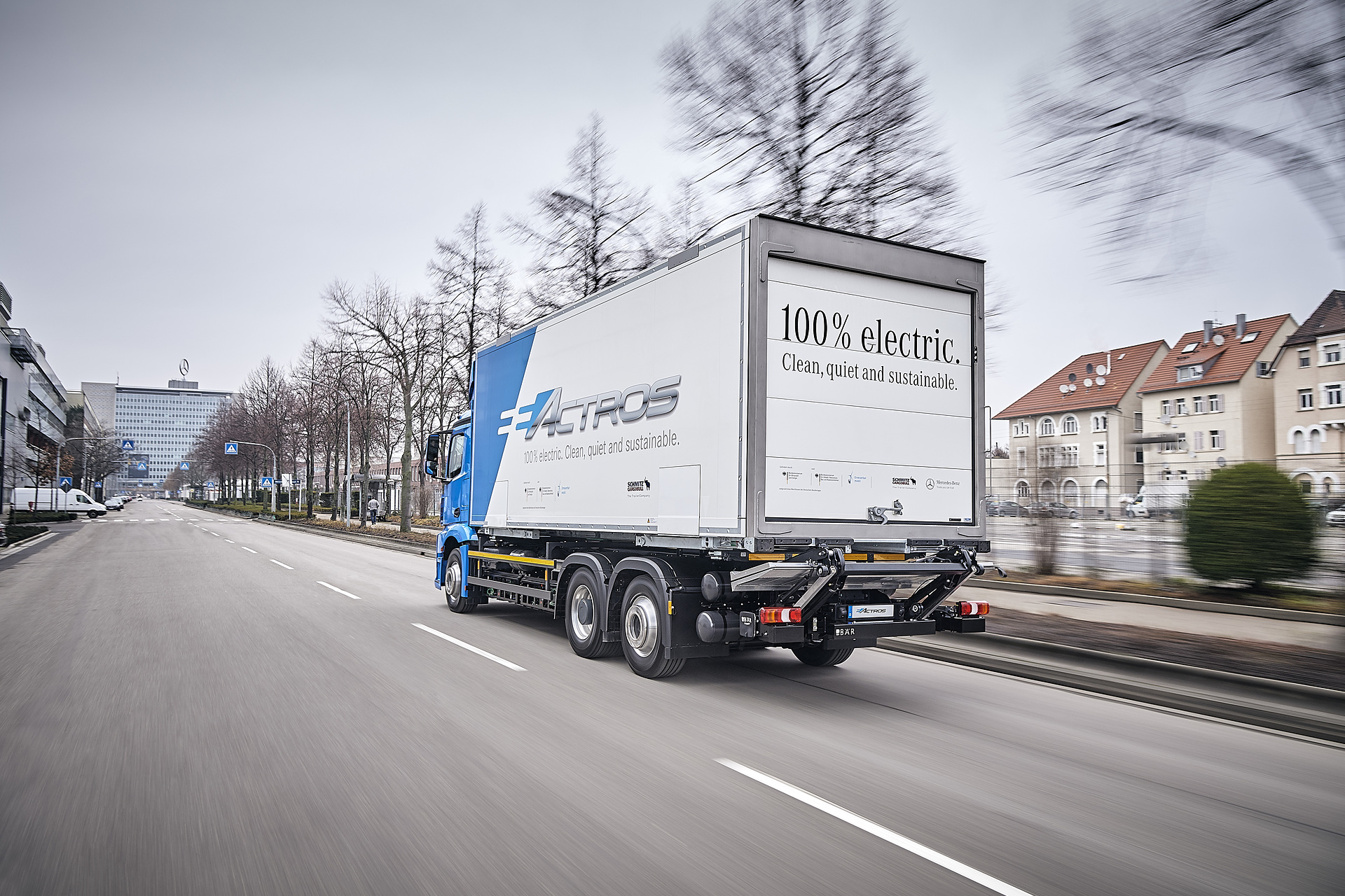 Vollelektrische Mercedes-Benz Lkw für den schweren Verteilerverkehr: Nachhaltig, vollelektrisch und leise: Mercedes-Benz eActros geht 2018 in den Kundeneinsatz