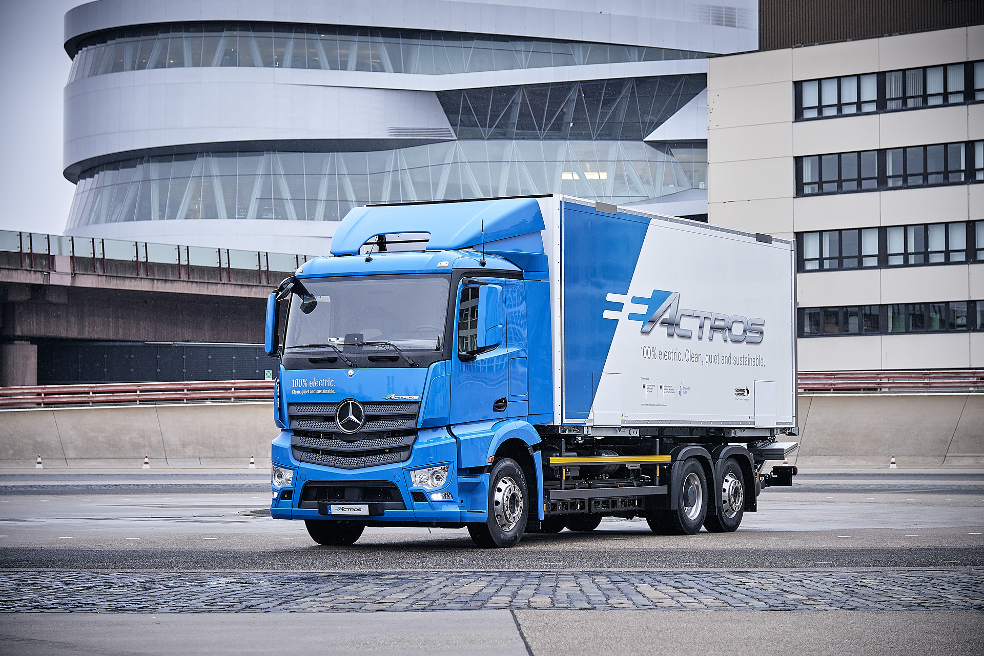 Daimlers Lkw-Sparte: Gute Aussichten für 2018 – Absatz und Gewinn deutlich über gutem Vorjahr erwartet