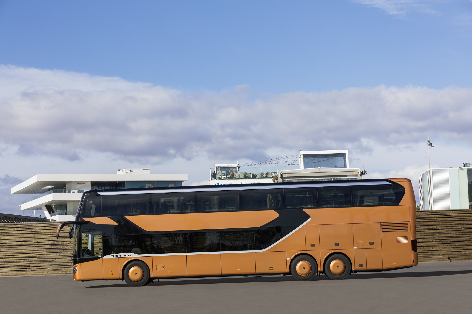 Setra S 531 DT TopClass 500, model year 2017