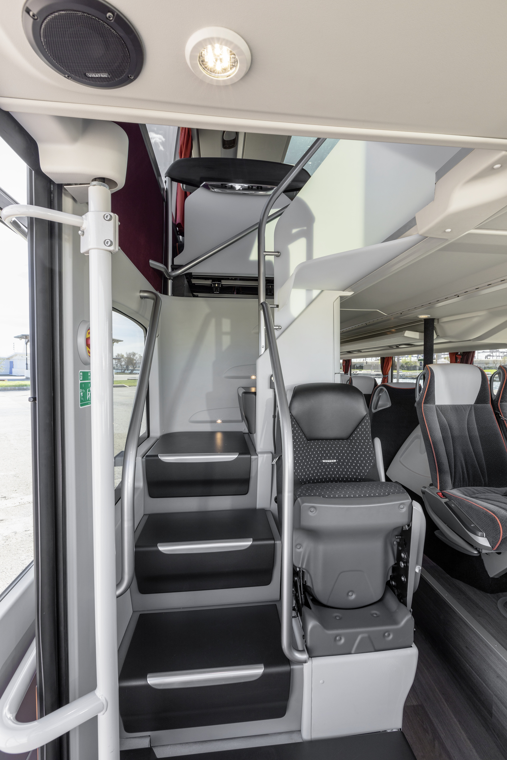 Setra S 531 DT TopClass 500, model year 2017