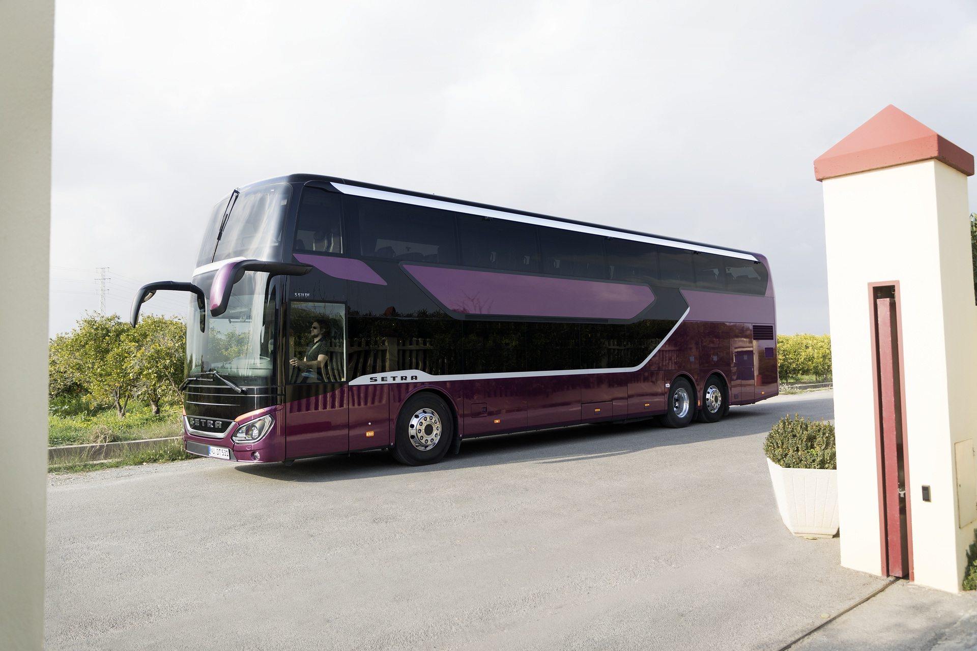 Setra S 531 DT TopClass 500, model year 2017