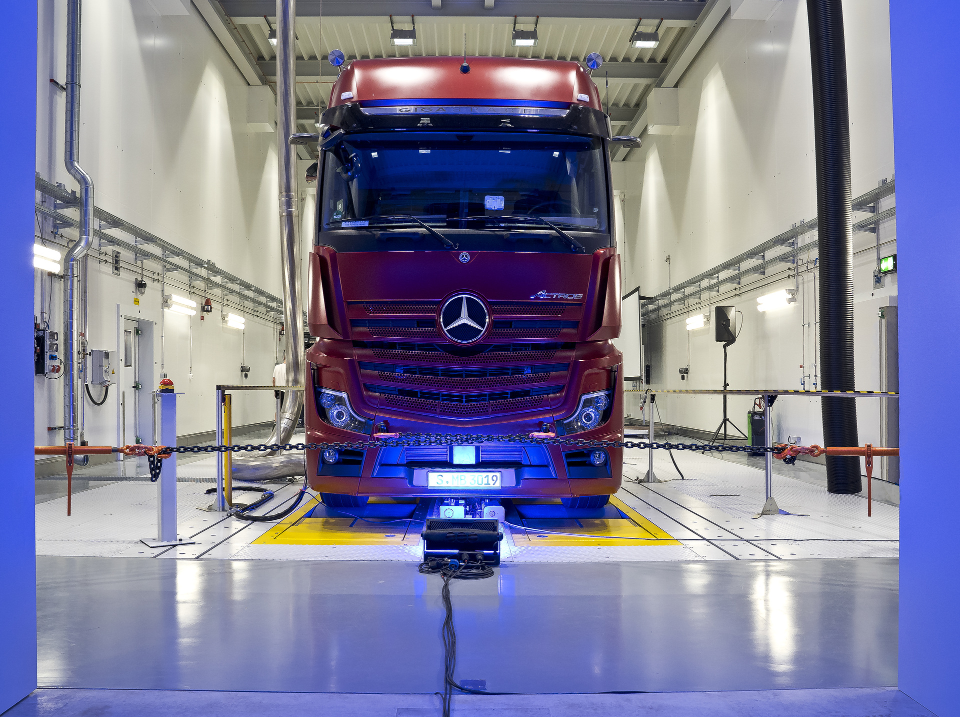 In der Pfalz verwurzelt, für die Zukunft aufgestellt: Mercedes-Benz investiert in Wörth rund  70 Millionen Euro in die Entwicklung für Lkw von heute und morgen