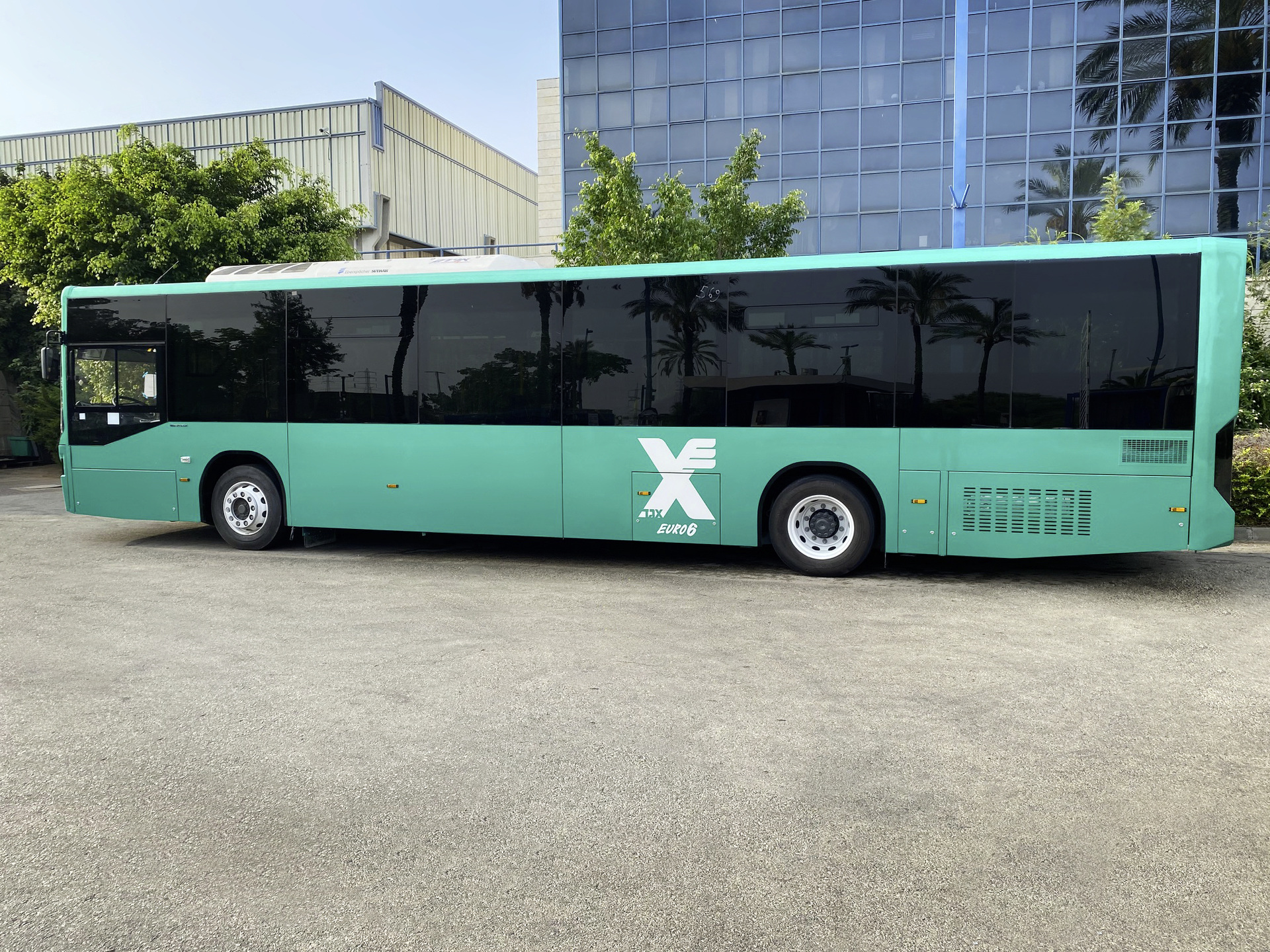 Large order for Daimler Buses: 415 city and inter-city buses for Israel