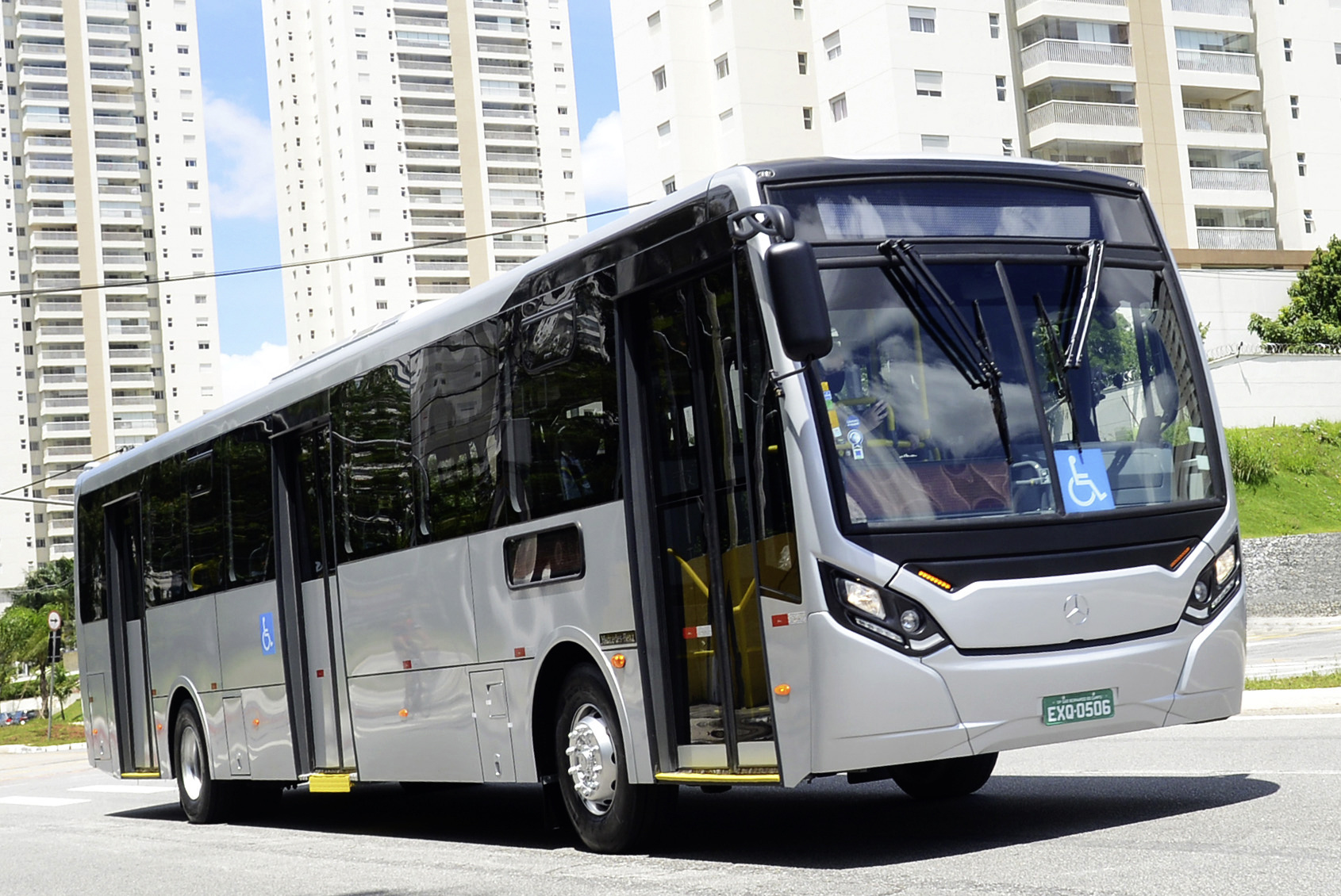 Bis zu 100 Fahrgastplätze: Daimler Buses bringt den Mercedes-Benz Super Padron auf den brasilianischen Markt