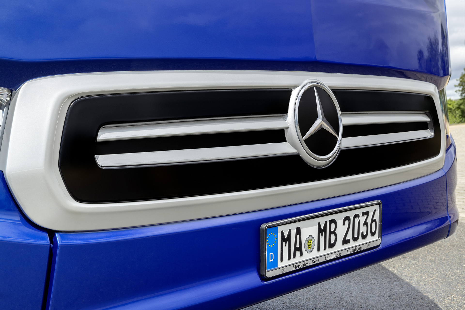 Mercedes-Benz Intouro 2021