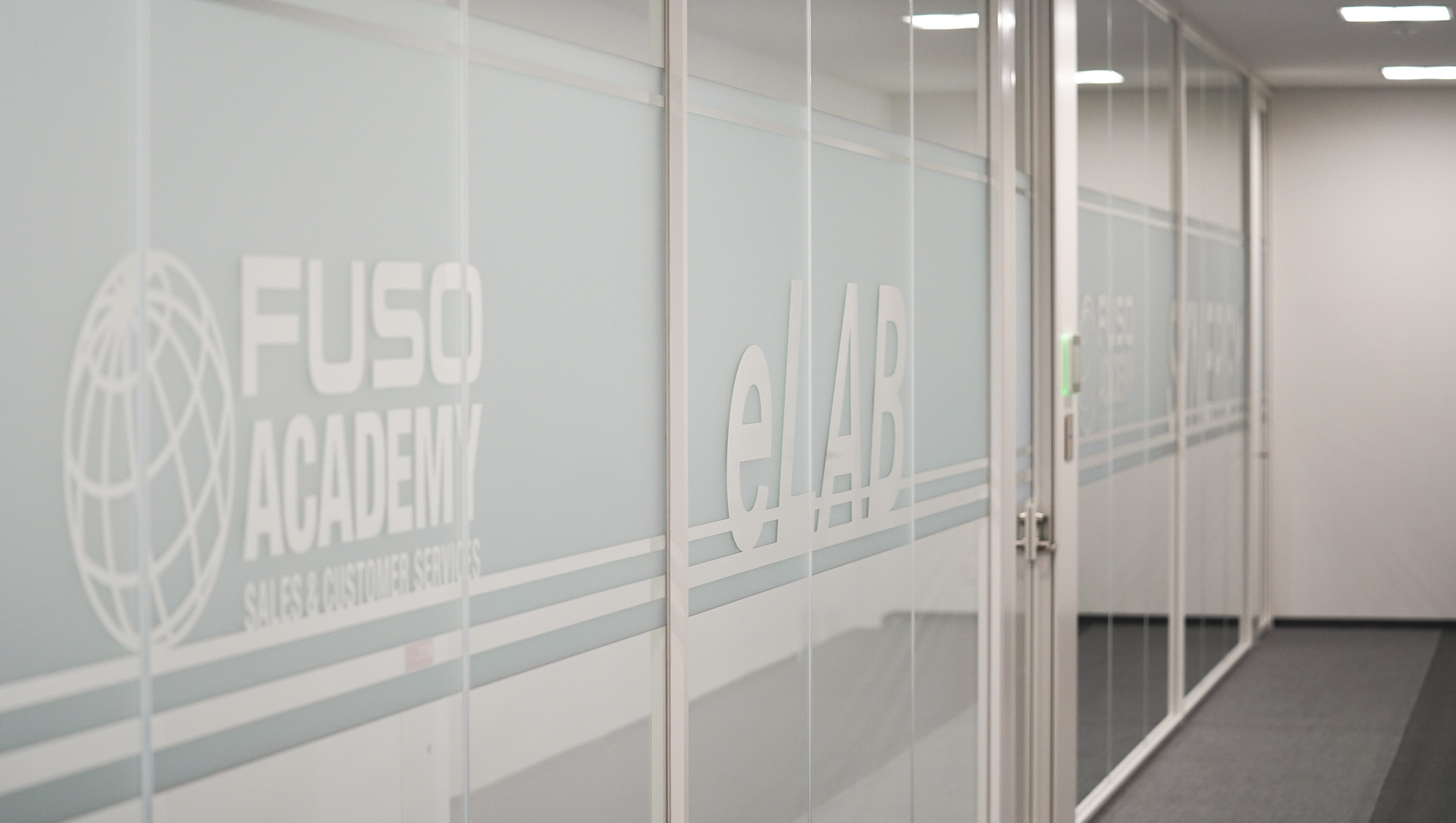 Mitsubishi Fuso strengthens employee training programs on e-mobility with a new learning facility in the pipeline