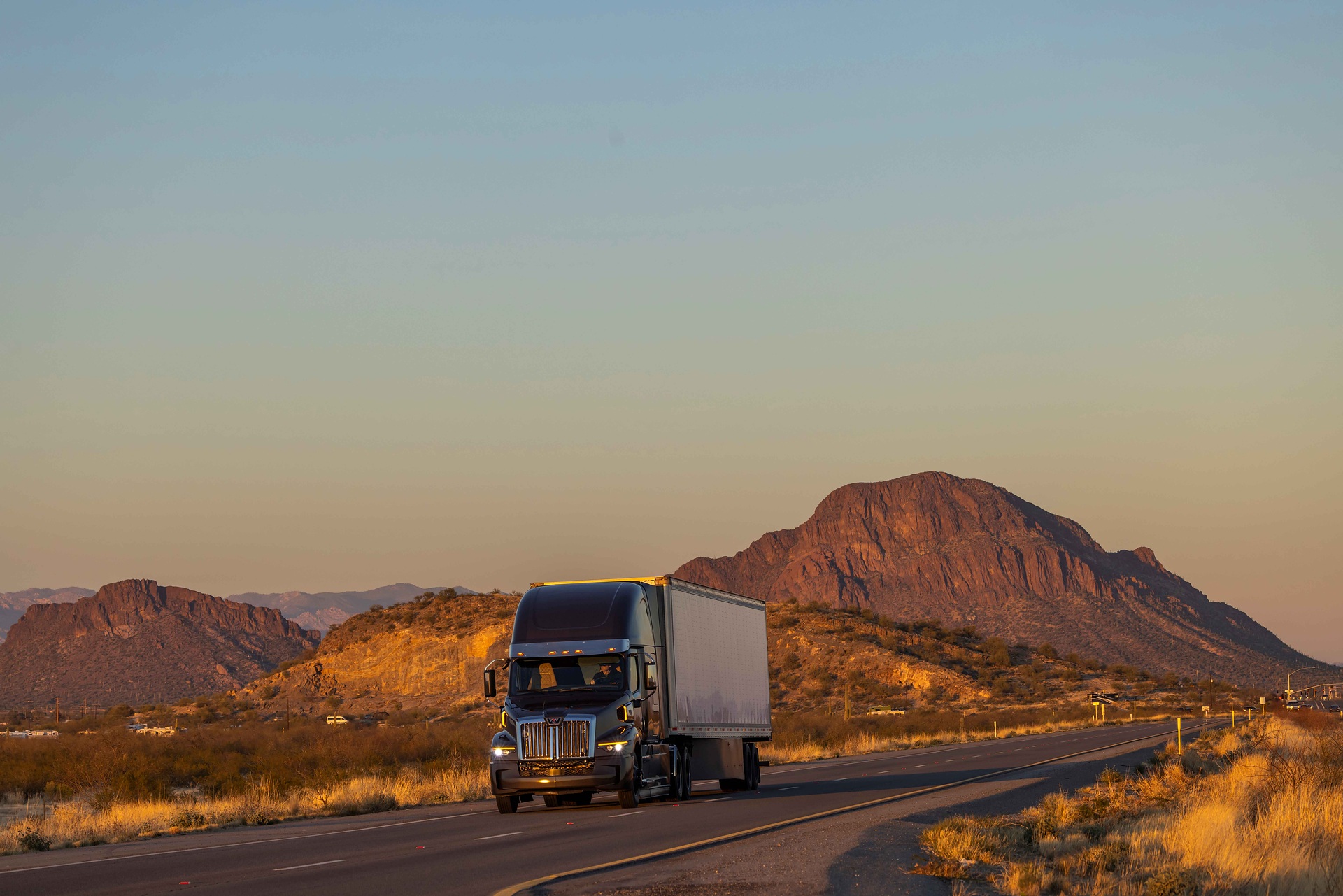 Daimler Truck präsentiert neuen Fernverkehrs-Lkw Western Star 57X in Nordamerika