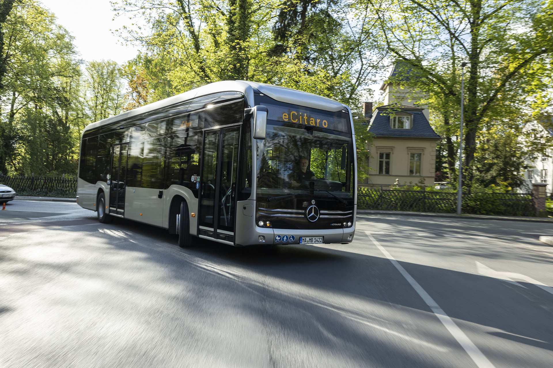 The all-electric Mercedes-Benz eCitaro city bus with the latest generation of batteries