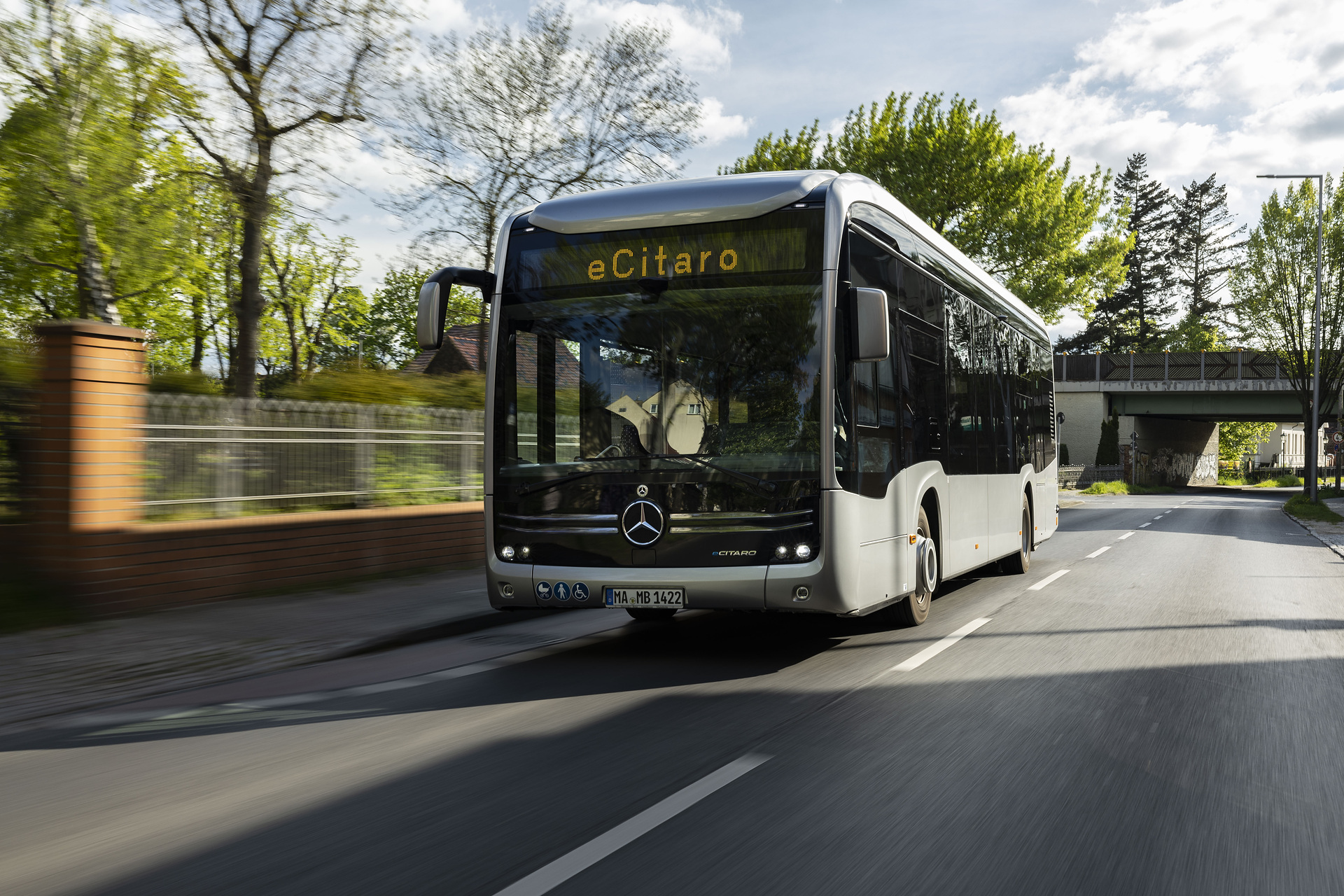 The all-electric Mercedes-Benz eCitaro city bus with the latest generation of batteries