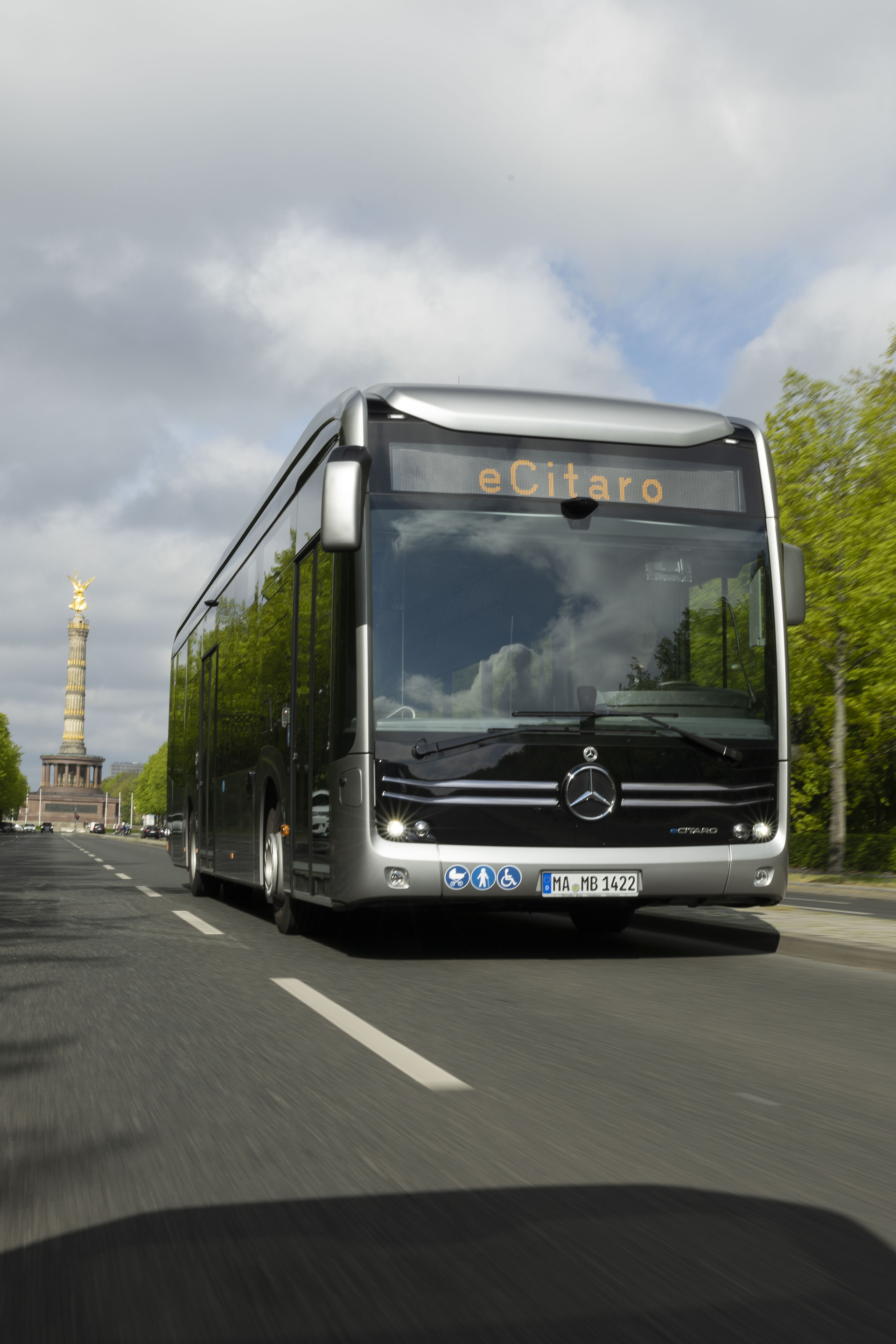 The all-electric Mercedes-Benz eCitaro city bus with the latest generation of batteries